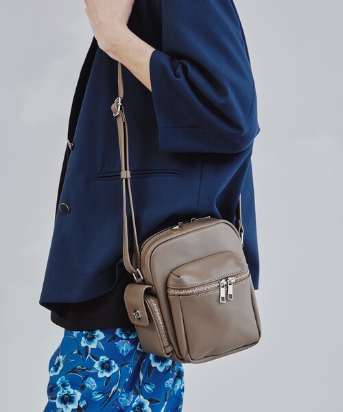 tk.TAKEO KIKUCHI（ティーケータケオキクチ）の「◆ぷっくりショルダーバッグ（ショルダーバッグ・メンズ・ブラック/ブラウン系その他/ブラック系・00）」の13枚目の写真