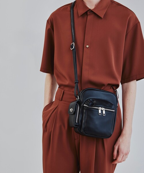 tk.TAKEO KIKUCHI（ティーケータケオキクチ）の「◆ぷっくりショルダーバッグ（ショルダーバッグ・メンズ・ブラック/ブラウン系その他/ブラック系・00）」の19枚目の写真