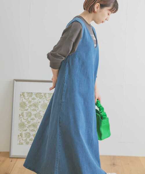 ITEMS URBANRESEARCH（アイテムズ アーバンリサーチ）の「デニムフレアジャンパースカート（ワンピース・レディース・インディゴブルー/ブルー・FREE）」の14枚目の写真