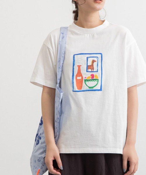 POU DOU DOU(プードゥドゥ)の「マルチプリントTee(Tシャツ/カットソー・レディース・ブラック/オフホワイト/ライトベージュ・3)」の2枚目の写真