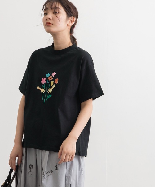 POU DOU DOU(プードゥドゥ)の「マルチプリントTee(Tシャツ/カットソー・レディース・ブラック/オフホワイト/ライトベージュ・3)」の17枚目の写真