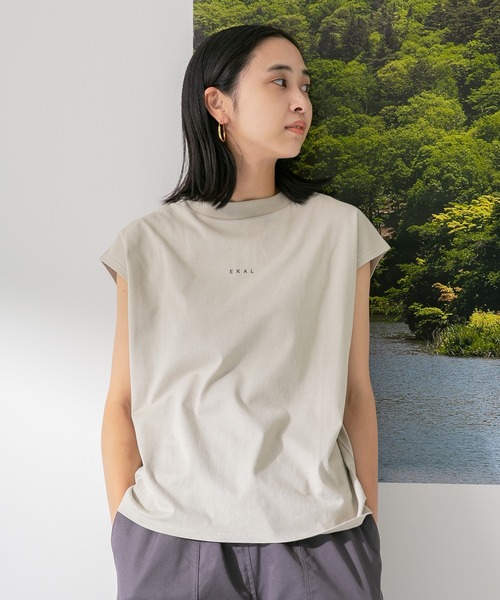 EKAL(エカル)の「EKAL フレンチスリーブカットソー(Tシャツ/カットソー・レディース・ホワイト/オレンジ/グレイッシュベージュ/チャコール・FREE)」の4枚目の写真