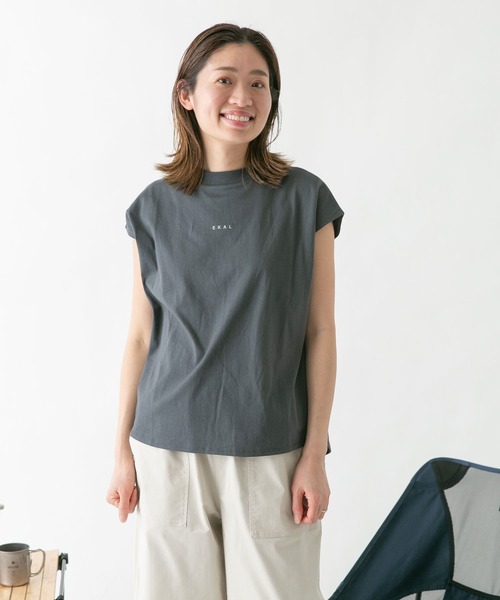 EKAL(エカル)の「EKAL フレンチスリーブカットソー(Tシャツ/カットソー・レディース・ホワイト/オレンジ/グレイッシュベージュ/チャコール・FREE)」の6枚目の写真