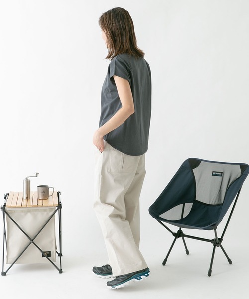 EKAL(エカル)の「EKAL フレンチスリーブカットソー(Tシャツ/カットソー・レディース・ホワイト/オレンジ/グレイッシュベージュ/チャコール・FREE)」の7枚目の写真