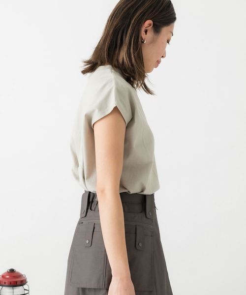 EKAL(エカル)の「EKAL フレンチスリーブカットソー(Tシャツ/カットソー・レディース・ホワイト/オレンジ/グレイッシュベージュ/チャコール・FREE)」の15枚目の写真