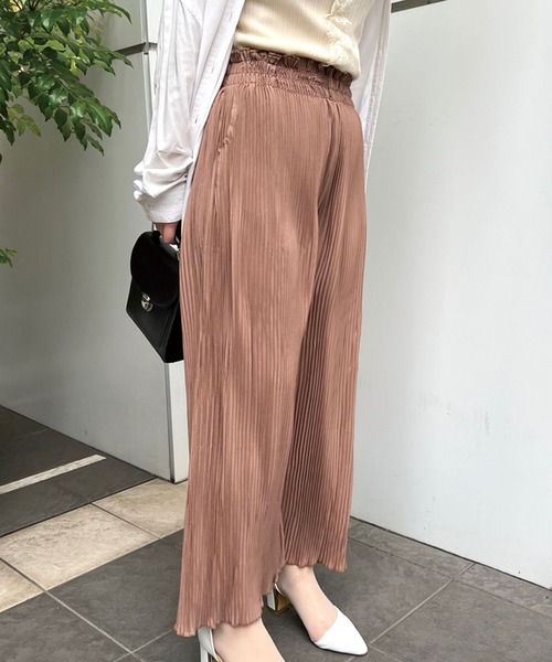 SPIGA(スピーガ)の「プリーツワイドパンツ(その他パンツ・レディース・ベージュ/オフホワイト・FREE)」の8枚目の写真