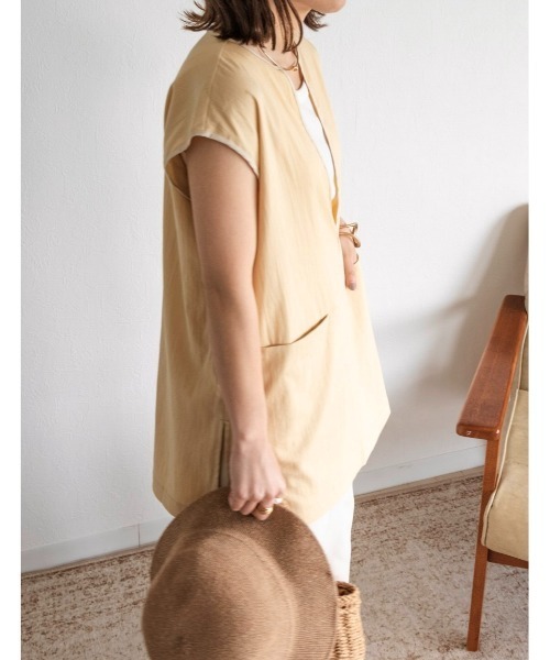 Amourire（アムリール）の「【yumiコラボ】配色パイピング深Ｖベスト（ベスト・レディース・ベージュ/イエロー/モカ・M）」の13枚目の写真