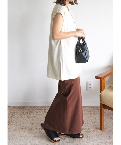 Amourire（アムリール）の「【yumiコラボ】配色パイピング深Ｖベスト（ベスト・レディース・ベージュ/イエロー/モカ・M）」の9枚目の写真