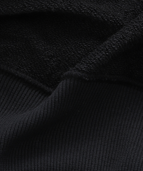 WISM（ウィズム）の「【PSEUDOS / シュードス】PLAIN CREW NECK SWEATSHIRT LS（スウェット・メンズ・ブラック/チャコールグレー・MEDIUM/SMALL）」の15枚目の写真