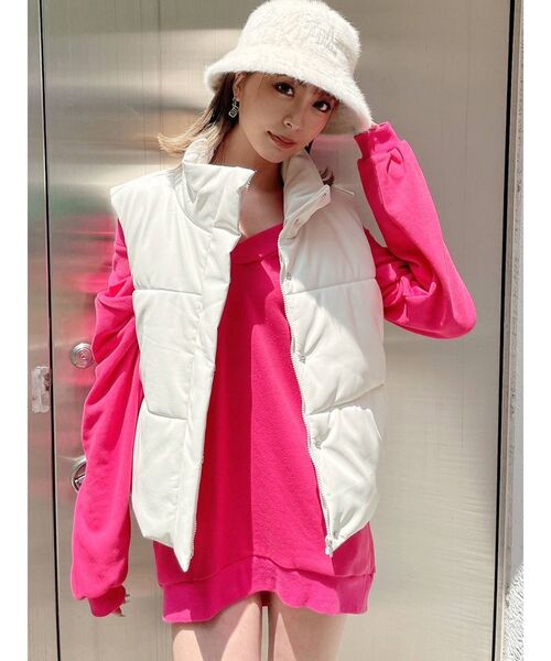 GYDA（ジェイダ）の「フェイクレザーPaddingベスト（ベスト・レディース・オフホワイト/ブラック・FREE）」の9枚目の写真