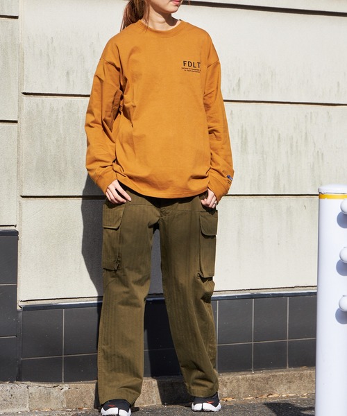 FIDELITY（フィデリティ）の「N/C EMBROIDERY L/S T-SHIRT / ワンポイント 刺繍 ロンT（Tシャツ/カットソー・メンズ・ダークグリーン/マスタード/オフホワイト/チャコール・MEDIUM/LARGE）」の8枚目の写真