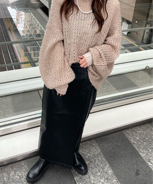 FREE'S MART(フリーズマート)の「【Sシリーズ対応】◆合皮フロントスリットナロースカート(スカート・レディース・ホワイト/カーキ/ブラック・MEDIUM/SMALL/X-SMALL)」の12枚目の写真