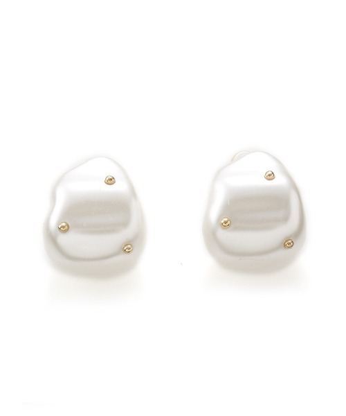 LILY BROWN(リリーブラウン)の「テクスチャーモチーフイヤリング(イヤリング・レディース・B/A/C・FREE)」の3枚目の写真