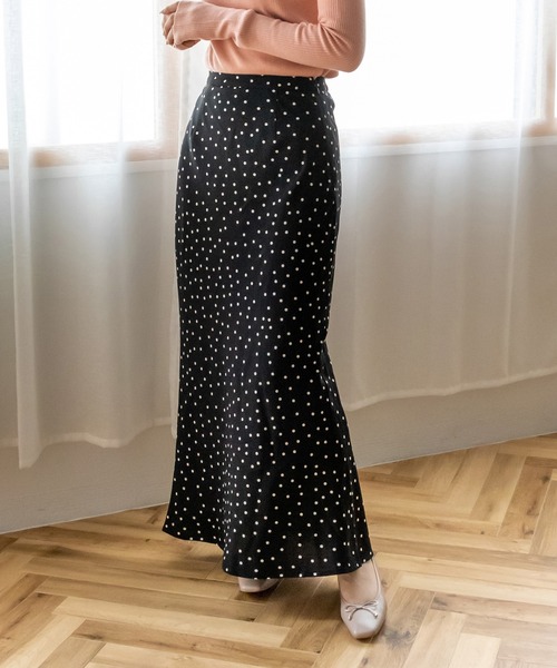 RANDA(ランダ)の「ナローシルエットロングスカート(スカート・レディース・グリーン/クリーム/ドット・0/1)」の3枚目の写真