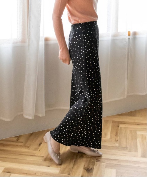 RANDA(ランダ)の「ナローシルエットロングスカート(スカート・レディース・グリーン/クリーム/ドット・0/1)」の8枚目の写真
