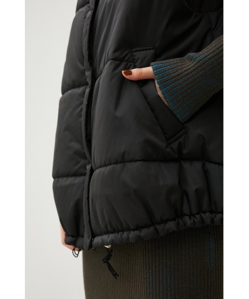 AZUL by moussy（アズールバイマウジー）の「PADDED VOLUME VEST/パディッドボリュームベスト（ベスト・レディース・アイボリー/ブラック・FREE）」の20枚目の写真