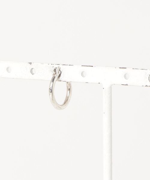 THE MILES（ザ マイルズ）の「GODSIZE ゴッドサイズ CROSS THIN HOOP / クロスシンフープピアス（ピアス（片耳用）・メンズ・シルバー・FREE）」の6枚目の写真