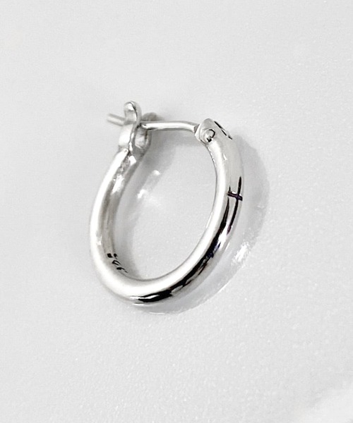 THE MILES（ザ マイルズ）の「GODSIZE ゴッドサイズ CROSS THIN HOOP / クロスシンフープピアス（ピアス（片耳用）・メンズ・シルバー・FREE）」の2枚目の写真