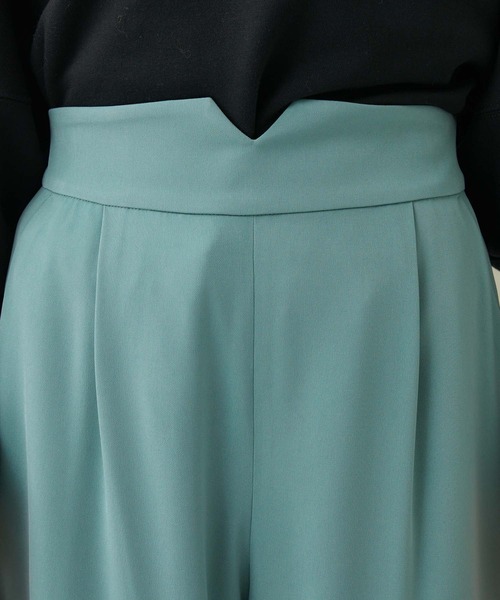 KATHARINE ROSS（キャサリンロス）の「【KATHARINE ROSS】ベルトVスリット タックストレートパンツ（スラックス・レディース・グリーン/チャコールグレー・MEDIUM）」の19枚目の写真