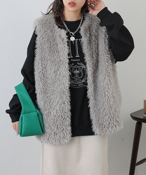 COLONY 2139（コロニートゥーワンスリーナイン）の「WEB・一部店舗限定 /裏毛クルーネックロゴプルオーバー（スウェット・レディース・オフホワイト/グレー/ブラック・FREE）」の5枚目の写真