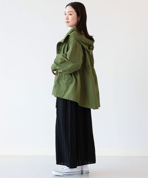 Ray BEAMS(レイビームス)の「Ray BEAMS / バック フレア マウンテン パーカー(マウンテンパーカー・レディース・オリーブ/ネイビー/ブラウン系その他3・0/1)」の13枚目の写真