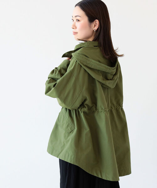 Ray BEAMS(レイビームス)の「Ray BEAMS / バック フレア マウンテン パーカー(マウンテンパーカー・レディース・オリーブ/ネイビー/ブラウン系その他3・0/1)」の17枚目の写真