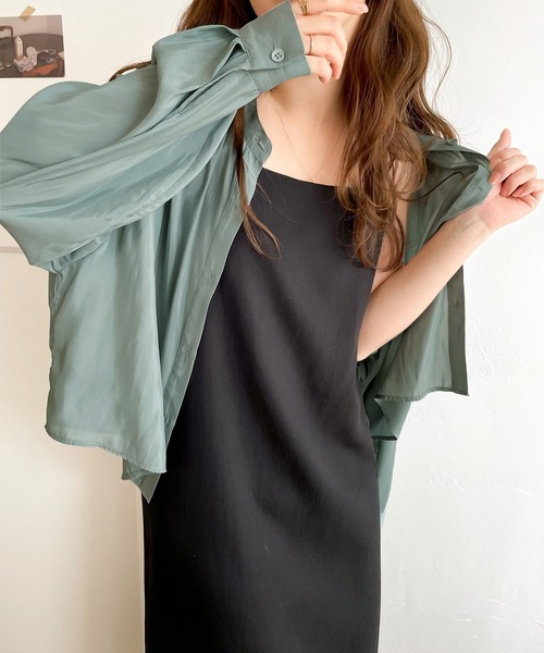 classicalelf（クラシカルエルフ）の「上品レディに格上げ。シアー短丈とろみブラウス（シャツ/ブラウス・レディース・アイボリー/グリーン系その他/モカ/ブラック/グレイッシュブルー/ベージュ・SMALL/X-LARGE/MEDIUM/LARGE）」の7枚目の写真