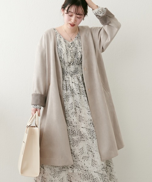 natural couture（ナチュラルクチュール）の「袖口配色お上品コート（ノーカラーコート・レディース・グレイッシュベージュ/オフホワイト/サックスブルー・FREE）」の14枚目の写真