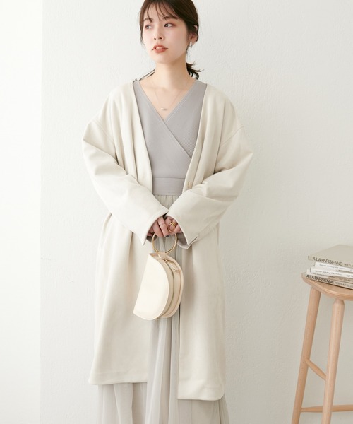 natural couture（ナチュラルクチュール）の「袖口配色お上品コート（ノーカラーコート・レディース・グレイッシュベージュ/オフホワイト/サックスブルー・FREE）」の5枚目の写真