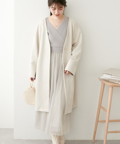 natural couture（ナチュラルクチュール）の「袖口配色お上品コート（ノーカラーコート・レディース・グレイッシュベージュ/オフホワイト/サックスブルー・FREE）」の4枚目の写真