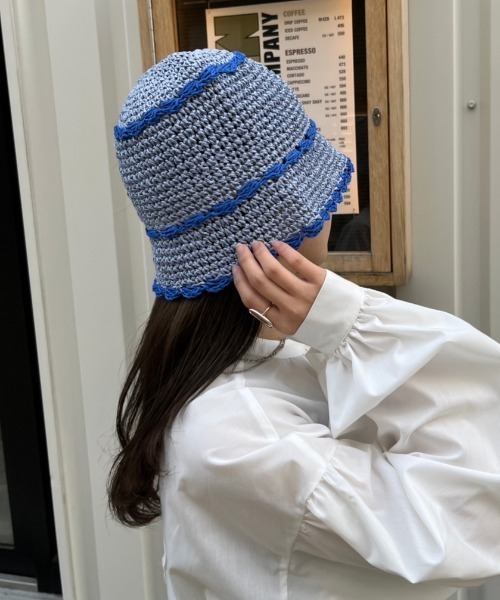 nemne store（ネンネストア）の「【nemne】配色ライン入りかぎ針バケットハット（ハット・レディース・ベージュ/アイボリー/ブルー・フリー）」の9枚目の写真
