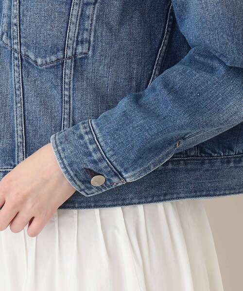 UNTITLED（アンタイトル）の「◆【Healthy DENIM 】Grain デニムジャケット（デニムジャケット・レディース・サックスブルー/ダークネイビー・02）」の12枚目の写真