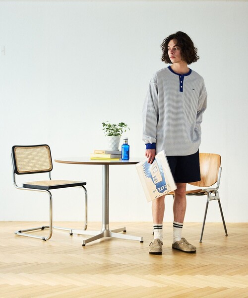 TOWNCRAFT（タウンクラフト）の「TOWN CRAFT/タウンクラフト 別注 ピンボーダーヘンリーネック ロングスリーブTシャツ/ロンT（Tシャツ/カットソー・メンズ・ブラック/ホワイト/ブルー/オリーブ・LARGE/MEDIUM）」の5枚目の写真