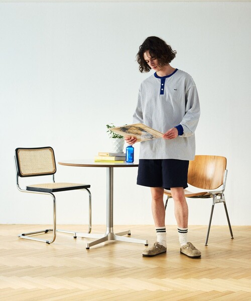 TOWNCRAFT（タウンクラフト）の「TOWN CRAFT/タウンクラフト 別注 ピンボーダーヘンリーネック ロングスリーブTシャツ/ロンT（Tシャツ/カットソー・メンズ・ブラック/ホワイト/ブルー/オリーブ・LARGE/MEDIUM）」の6枚目の写真