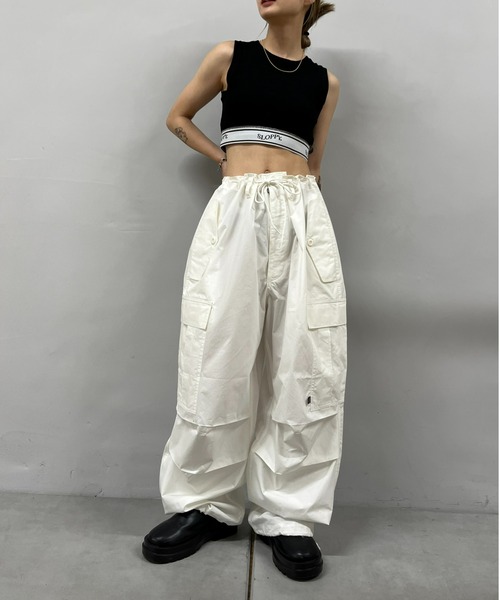 WHO'S WHO gallery（フーズフーギャラリー）の「COOPERパラシュートワイドパンツ（カーゴパンツ・レディース・カーキ/ブラック/ベージュ/ホワイト・FREE）」の8枚目の写真