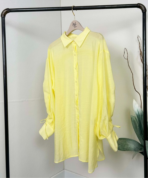 Meli rich(メリーリッチ)の「バックドロストシアーシャツ(シャツ/ブラウス・レディース・パープル/ブラック/イエロー/オフホワイト・FREE)」の5枚目の写真