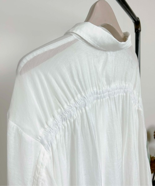 Meli rich(メリーリッチ)の「バックドロストシアーシャツ(シャツ/ブラウス・レディース・パープル/ブラック/イエロー/オフホワイト・FREE)」の16枚目の写真