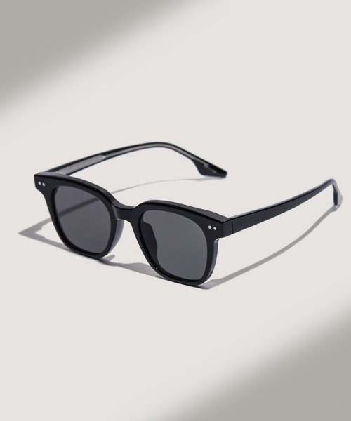 CALIFORNIA OUTFITTERS（カリフォルニア アウトフィッターズ）の「STD 3-ウェイリントン サングラス UVカット サングラスケース付　THE SUNGLASS Wellington（サングラス・メンズ・A/B/C/D/E/F/G/H/I/J/K/L/M/N/O/S/T/U/その他1/その他2/その他3/その他5/その他11/V/W/Q/その他8/その他10/その他13/Z/R/その他4/その他7/その他9/その他12/その他6/その他19/その他22/その他24/その他14/その他15/その他16/その他17/その他25/その他26/その他27/その他20/その他21/その他23/その他18/Y/X・ONE SIZE）」の6枚目の写真