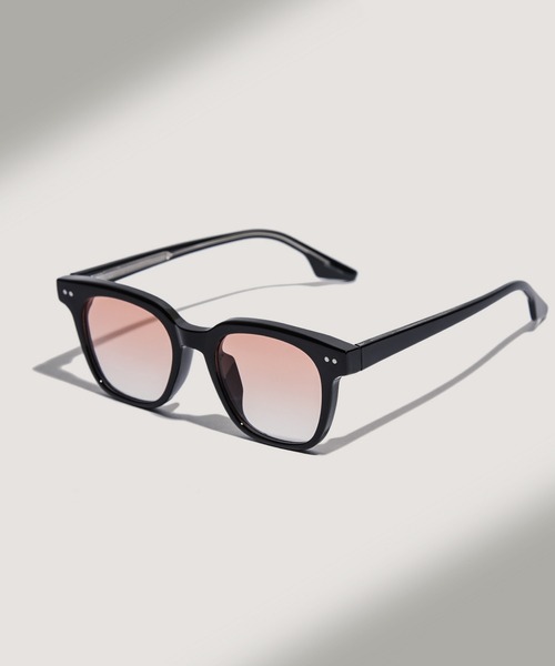 CALIFORNIA OUTFITTERS（カリフォルニア アウトフィッターズ）の「STD 3-ウェイリントン サングラス UVカット サングラスケース付　THE SUNGLASS Wellington（サングラス・メンズ・A/B/C/D/E/F/G/H/I/J/K/L/M/N/O/S/T/U/その他1/その他2/その他3/その他5/その他11/V/W/Q/その他8/その他10/その他13/Z/R/その他4/その他7/その他9/その他12/その他6/その他19/その他22/その他24/その他14/その他15/その他16/その他17/その他25/その他26/その他27/その他20/その他21/その他23/その他18/Y/X・ONE SIZE）」の9枚目の写真