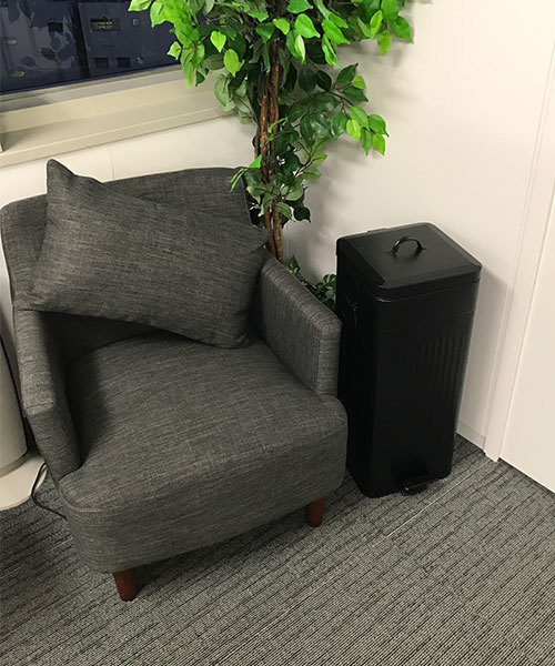 entre square(アントレスクエアー)の「bcl/Galva スクエアダストボックス30L マットブラック ごみ箱(ダストボックス・レディース・ブラック・FREE)」の6枚目の写真
