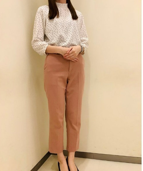 TOKYO SHIRTS(トウキョウシャツ)の「ランダムドット シャーリングネック 七分袖ブラウス(シャツ/ブラウス・レディース・ネイビー/オフホワイト/ベージュ・L/M)」の7枚目の写真