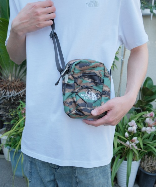 THE NORTH FACE(ザノースフェイス)の「【 海外流通モデル 】 THE NORTH FACE / ノースフェイス JESTER CROSSBODY クロス ボディバッグ(ボディバッグ/ウエストポーチ・メンズ・その他1/ブラック・FREE)」の15枚目の写真