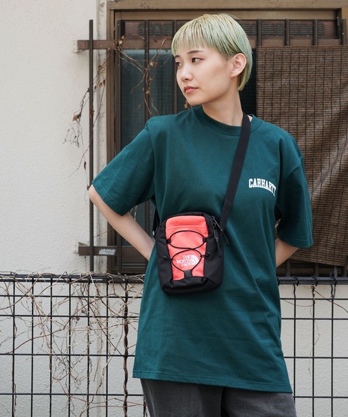 THE NORTH FACE(ザノースフェイス)の「【 海外流通モデル 】 THE NORTH FACE / ノースフェイス JESTER CROSSBODY クロス ボディバッグ(ボディバッグ/ウエストポーチ・メンズ・その他1/ブラック・FREE)」の22枚目の写真