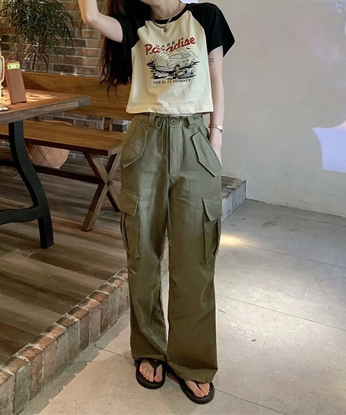 c.u.l(シーユーエル)の「クロップド丈 ラグランプリント リンガーTシャツ culw465(Tシャツ/カットソー・レディース・ブラック・FREE)」の7枚目の写真