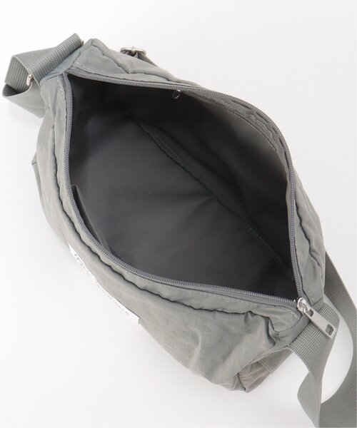 VENCEEXCHANGE（ヴァンスエクスチェンジ）の「ダーシーショルダーバッグ（ショルダーバッグ・レディース・グレー/ブラック/オフホワイト/グリーン系/ベージュ/ブルー・FREE）」の11枚目の写真