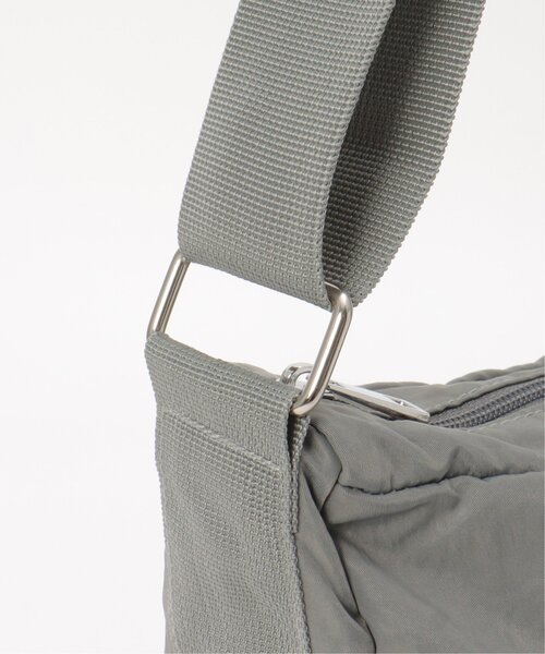 VENCEEXCHANGE（ヴァンスエクスチェンジ）の「ダーシーショルダーバッグ（ショルダーバッグ・レディース・グレー/ブラック/オフホワイト/グリーン系/ベージュ/ブルー・FREE）」の20枚目の写真