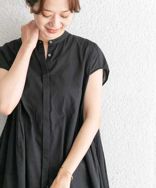 URBAN RESEARCH DOORS(アーバンリサーチドアーズ)の「コットンボイルサイドギャザーブラウス(シャツ/ブラウス・レディース・グリーン/ベージュ系その他/ブラック/オフホワイト・MEDIUM)」の14枚目の写真