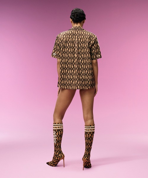 adidas（アディダス）の「半袖スイム カバーアップシャツ（オールジェンダー） / アディダスオリジナルス adidas Originals（チューブトップ・メンズ・ブラウン・XX-LARGE/X-SMALL/X-LARGE/MEDIUM）」の5枚目の写真