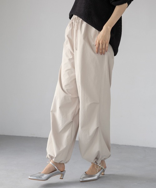 LEPSIM（レプシィム）の「ミリタリーパラシュートパンツ　909739（その他パンツ・レディース・チャコールグレー/カーキ/アイボリー/ブラウン/ライトブルー/ライトグレー・FREE）」の7枚目の写真