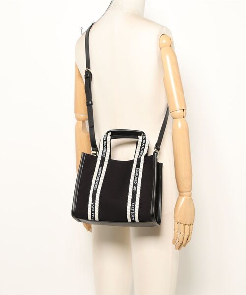 Ted Baker ジョージア キャンバススモールトートバッグ Ted Baker（テッドベーカー）の「GEORJEA ブランデッド